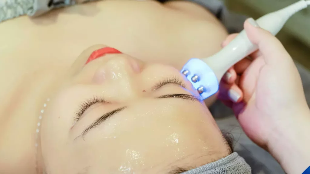 smart beauty devices 2025 grooming gadgets